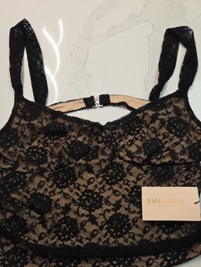 SHEIN Black Lace Bandeau Bralette with Nude Lining